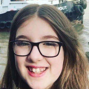 Amy Chapman, 17 (YouTube Star)