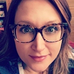 Amy Dale, 48 (YouTube明星)