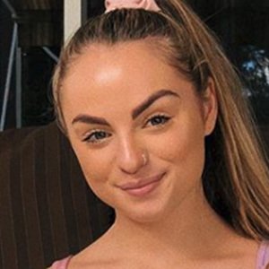 Amy Damante, 25 (Cheerleader)