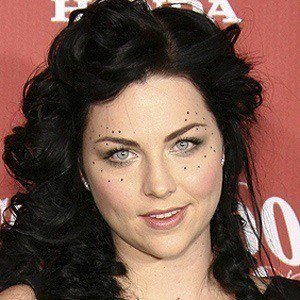 Amy Lee, 42 (搖滾歌手)