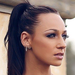 Amy Leigh Quine, 33 (Bodybuilder)