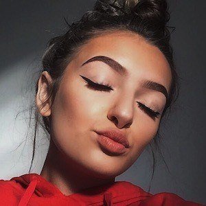 Amy Menzies, 24 (YouTube明星)