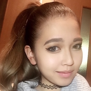 Amy Moore, 32 (TikTok Star)