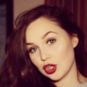 Amy Weller, 32 (YouTube Star)