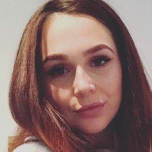 Amy Weller, 32 (YouTube Star)