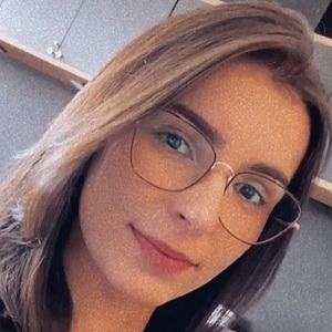 Ana Karoline image 6