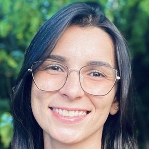 Ana Karoline, 33 (YouTube Star)