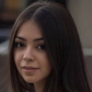 Ana Padron, 23 (TikTok明星)