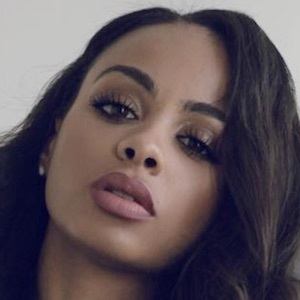 Analicia Chaves, 34 (Instagram Star)