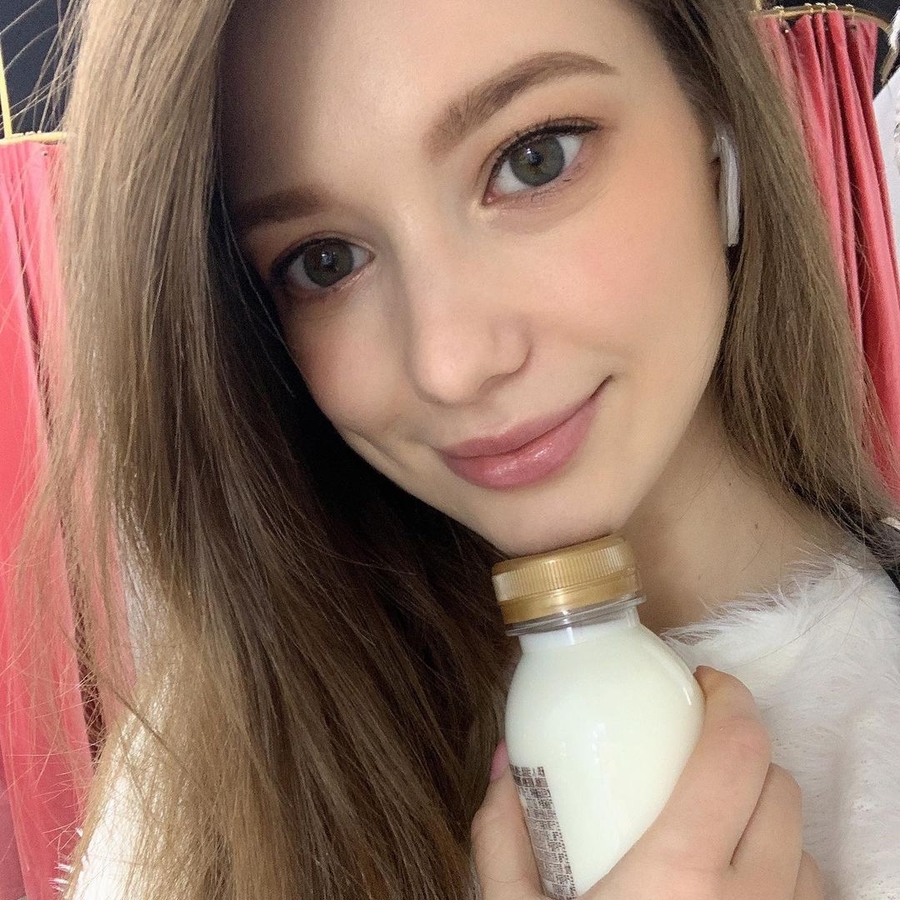 Anastasia Cebulska, 30 (Model)