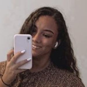 Anastasia Fine image 4