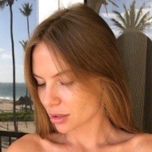 Anastasia Skyline, 37 (Instagram Star)