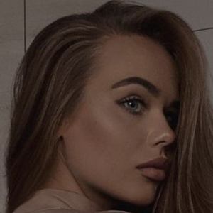 Anastasija Samochvalova, 30 (Instagram Star)