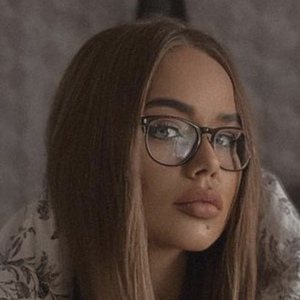 Anastasija Samochvalova, 30 (Instagram Star)