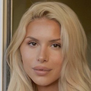 Anastazia Dupee image 7