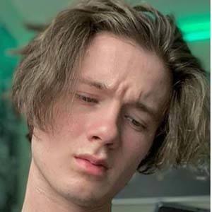 Andi Aston, 27 (TikTok Star)