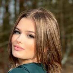 Andora Leigh McConnell image 8