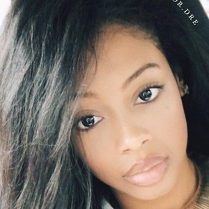 Andrea Alexander, 37 (Ngôi sao Instagram)