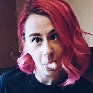 Andrea BookstoreFinds, 42 (Instagram Star)