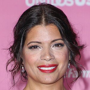 Andrea Navedo image 8