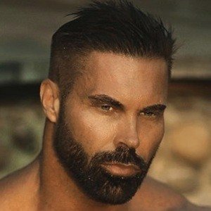 Andreas Linder, 42 (Instagram Star)