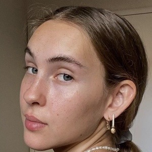 AndreawhisperingASMR image 6