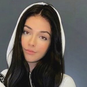 Andreea Bostanica, 21 (YouTube Star)