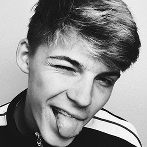 Andrej Somberg, 22 (TikTok明星)