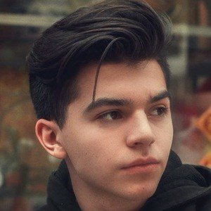 Andrés Vázquez, 23 (肥皂劇演員)