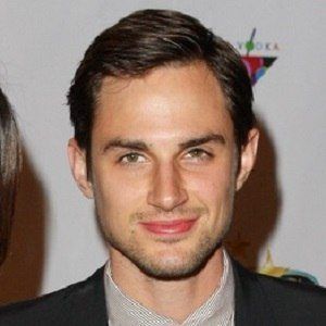 Andrew J. West, 40 (Diễn viên truyền hình)