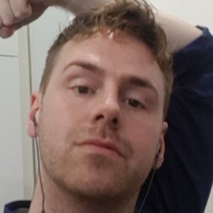 Andy West, 43 (记者)