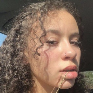 Anelise Silva, 24 (TikTok Star)