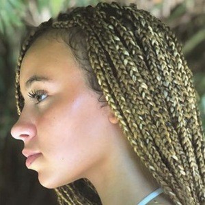 Anelise Silva, 24 (TikToker)