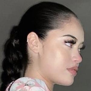 angeh, 22 (TikTok明星)