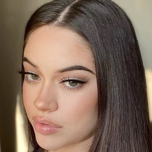 angeh, 22 (TikTok-ster)