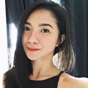 Angel Dei, 30 (Instagram Star)