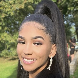 Angel Lasette, 21 (TikTok Star)