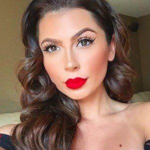 Angela Babicz, 35 (現實之星)