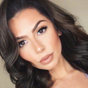 Angela Babicz, 35 (现实之星)