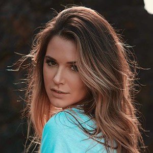 Angela Rummans, 32 (Реальная звезда)