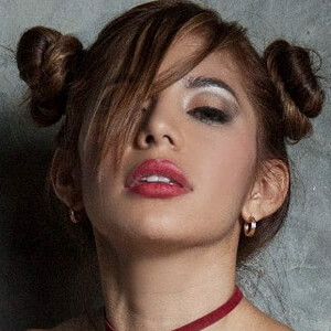 Ángela Serna, 37 (模特)