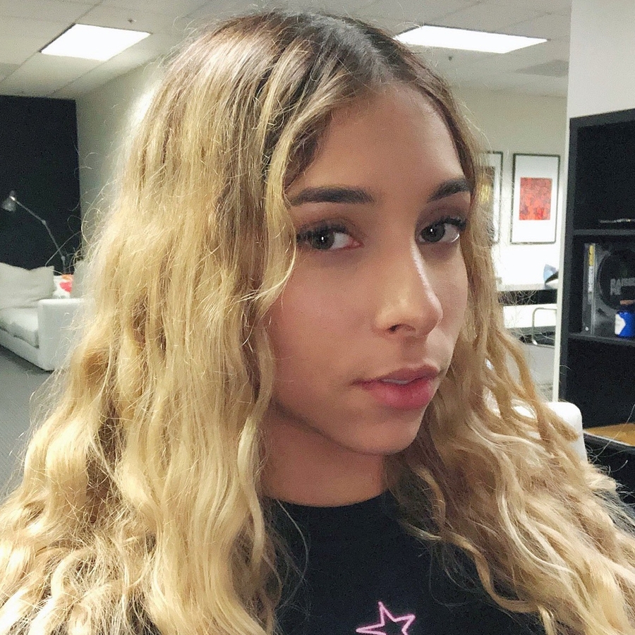 Angelica Ggx, 30 (Modèle)