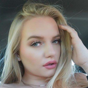 Angelica Maria, 28 (Instagram明星)