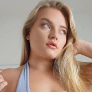 Angelica Maria, 28 (Instagram明星)