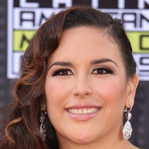 Angélica Vale image 3