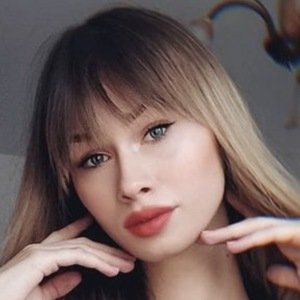 Angelika Hejnar, 28 (模特)