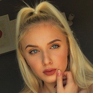 Angelika Oles, 23 (YouTube Star)