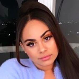 Angelika The Rich Way, 28 (YouTube Star)