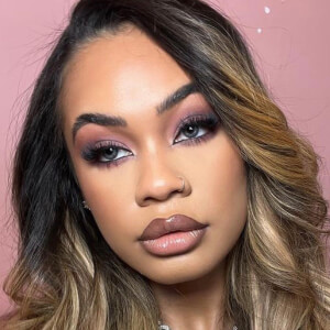 angelinaaterese, 25 (Model)