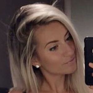 Angelique Busko, 26 (YouTube明星)